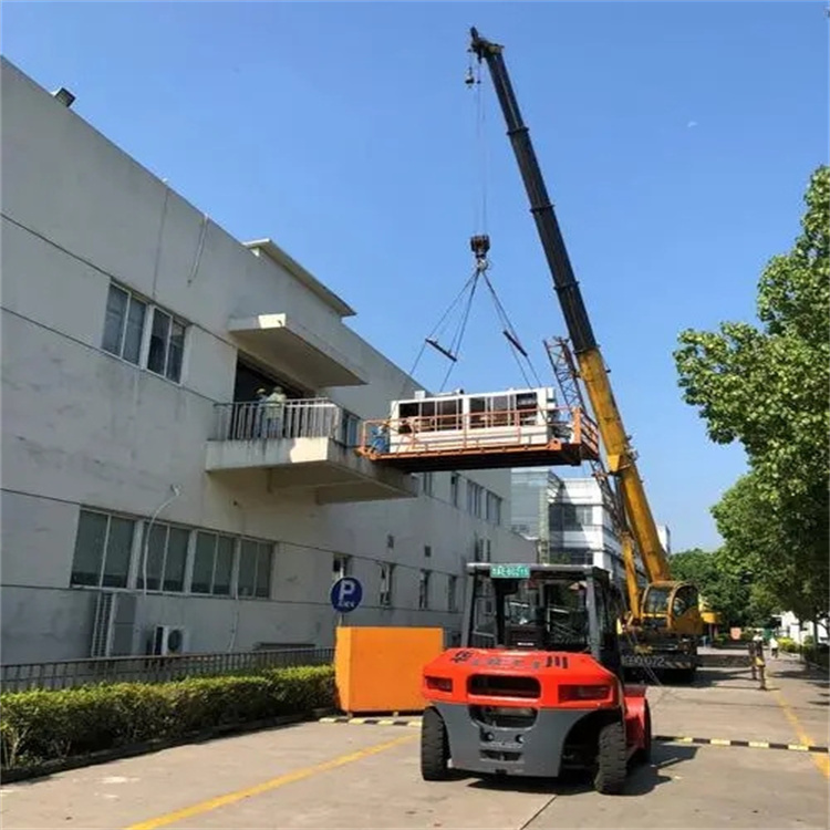 曾都起重机司机十吊十不吊